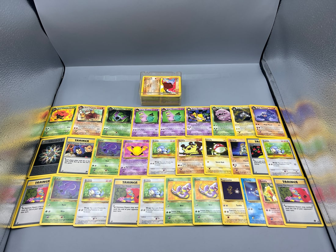 Lot of (115+) 2000 Pokemon Team Rocket Trading Cards - Varying Conditions: Lot of (115+) 2000 Pokemon Team Rocket Trading Cards - Varying Conditions