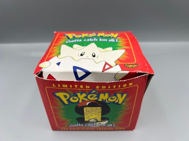 1999 Burger King Pokemon Limited Edition Togepi 23kt Gold Plated Trading Card Pokeball W/ Original