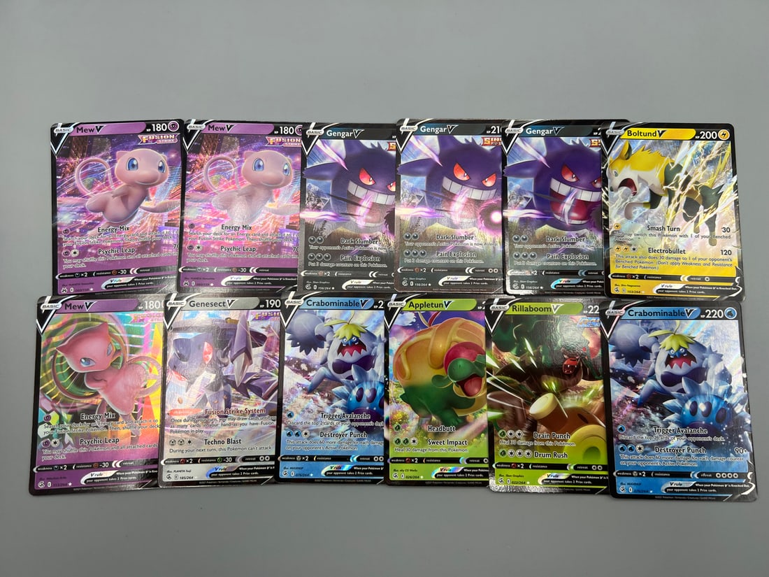 Lot of (10) 2021 Pokemon SWSH Fusion Strike V Cards - Varying Conditions: Lot of (10) 2021 Pokemon SWSH Fusion Strike V Cards - Varying Conditions