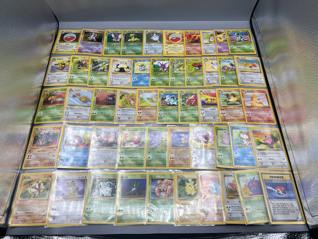 1999 Pokemon Jungle 51 Card Partial Set W/ Complete Common & Uncommons & 5 Holos - 51/64 Cards (1 of 9)