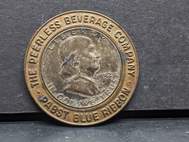 1952 Encased Franklin Half. Peerless Beverage-Pabst Blue Ribbon Beer.
