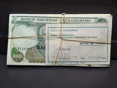 1972 CRISP UNC Bank of Mozambique 1000 Escudos - Pack of 100 Currency Notes - Bank Wrapped