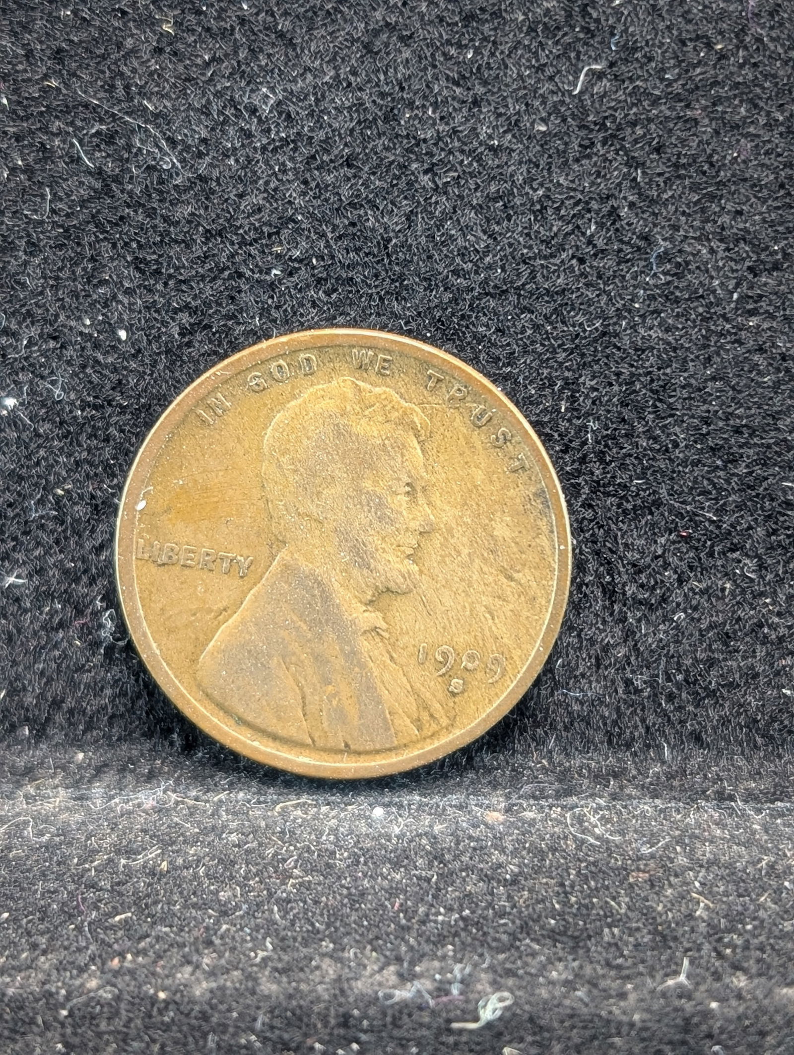 KEY DATE 1909-S Lincoln Wheat Cent (1 of 2)