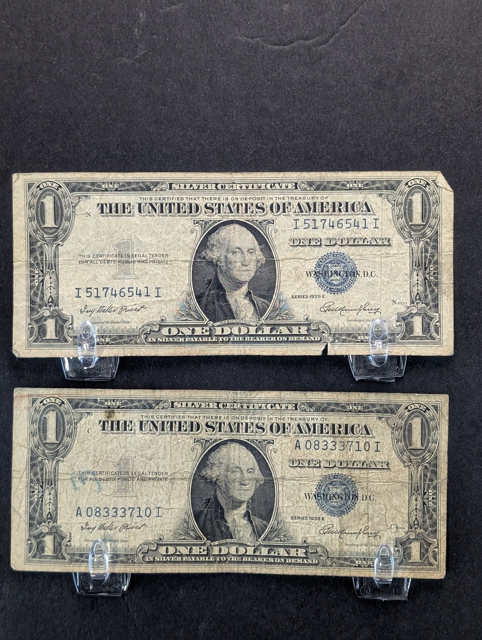 (2) 1935E "Silver" Certificate Dollar: (2) 1935E "Silver" Certificate Dollar
