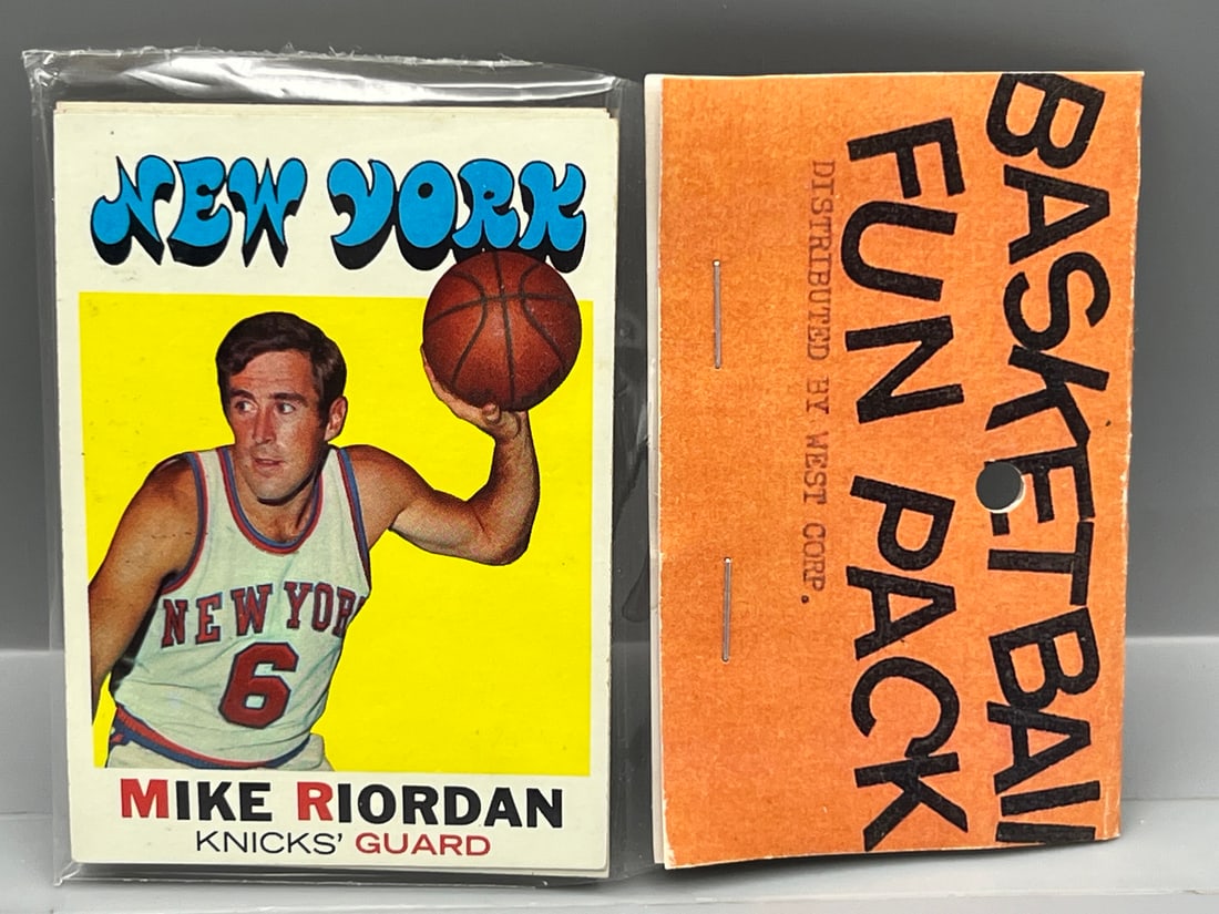 West Corp. Cello Fun Pack Repack 1971-72 Topps Basketball Sealed Pack - Don Nelson On Back (1 of 2)