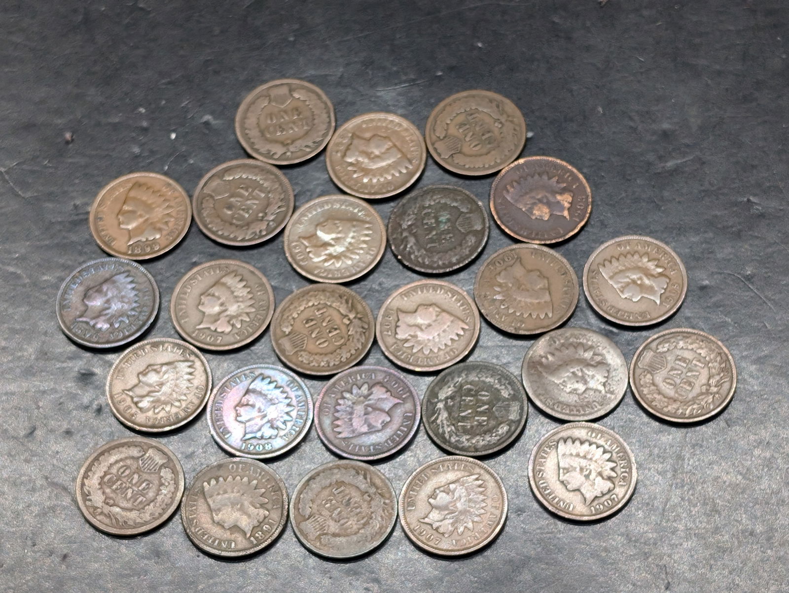 (25) Indian Head Cents 1880 - 1909 1 earlier date but a cull (1 of 4)