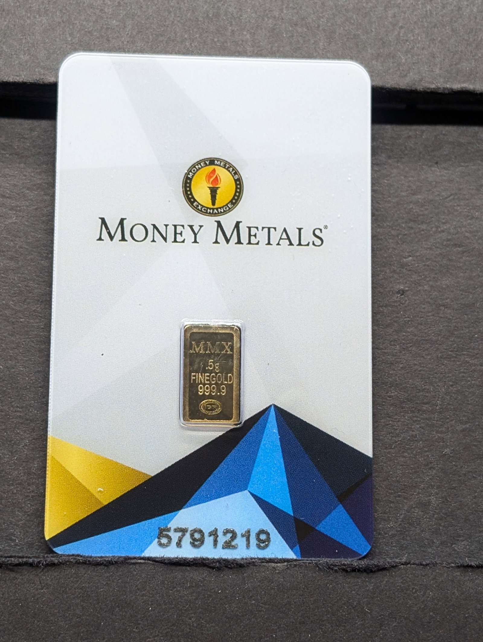1/2 Gram Money Metals Exchange .9999 FINE GOLD Bar: 1/2 Gram Money Metals Exchange .9999 FINE GOLD Bar