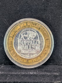 Limited Edition .999 FINE SILVER CENTER Buffalo Bill's Casino $10 Gaming Token in Capsule