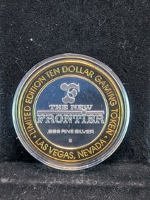 Limited Edition .999 FINE SILVER CENTER New Frontier Casino $10 Gaming Token in Capsule