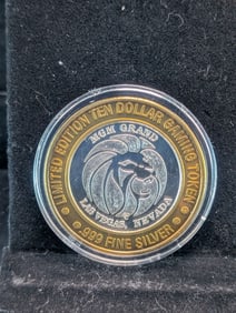 Limited Edition .999 FINE SILVER CENTER MGM Grand Casino $10 Gaming Token in Capsule