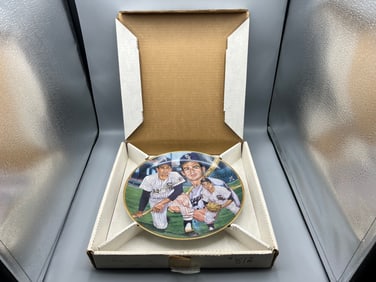 1990 Gartlin Luis Aparicio Autographed Collectible Plate W/ Original Box