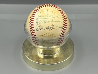 1985 Boston Red Sox Team Signed OAL Baseball - Roger Clemens, Wade Boggs, Jim Rice - No COA but
