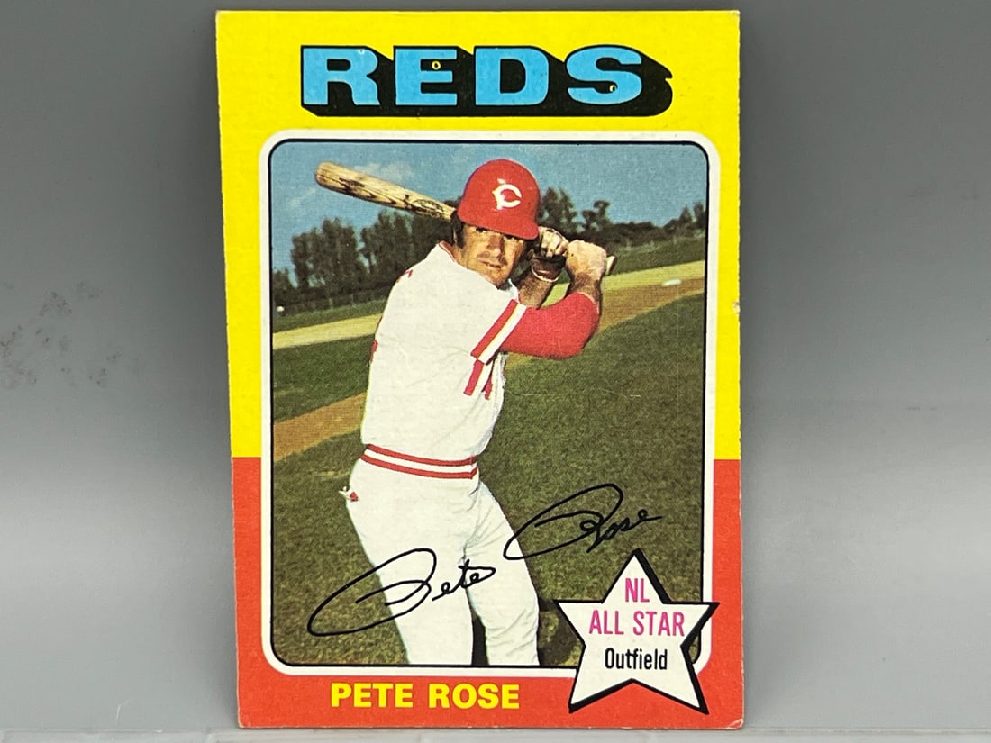 1975 Topps Pete Rose #320 (1 of 2)