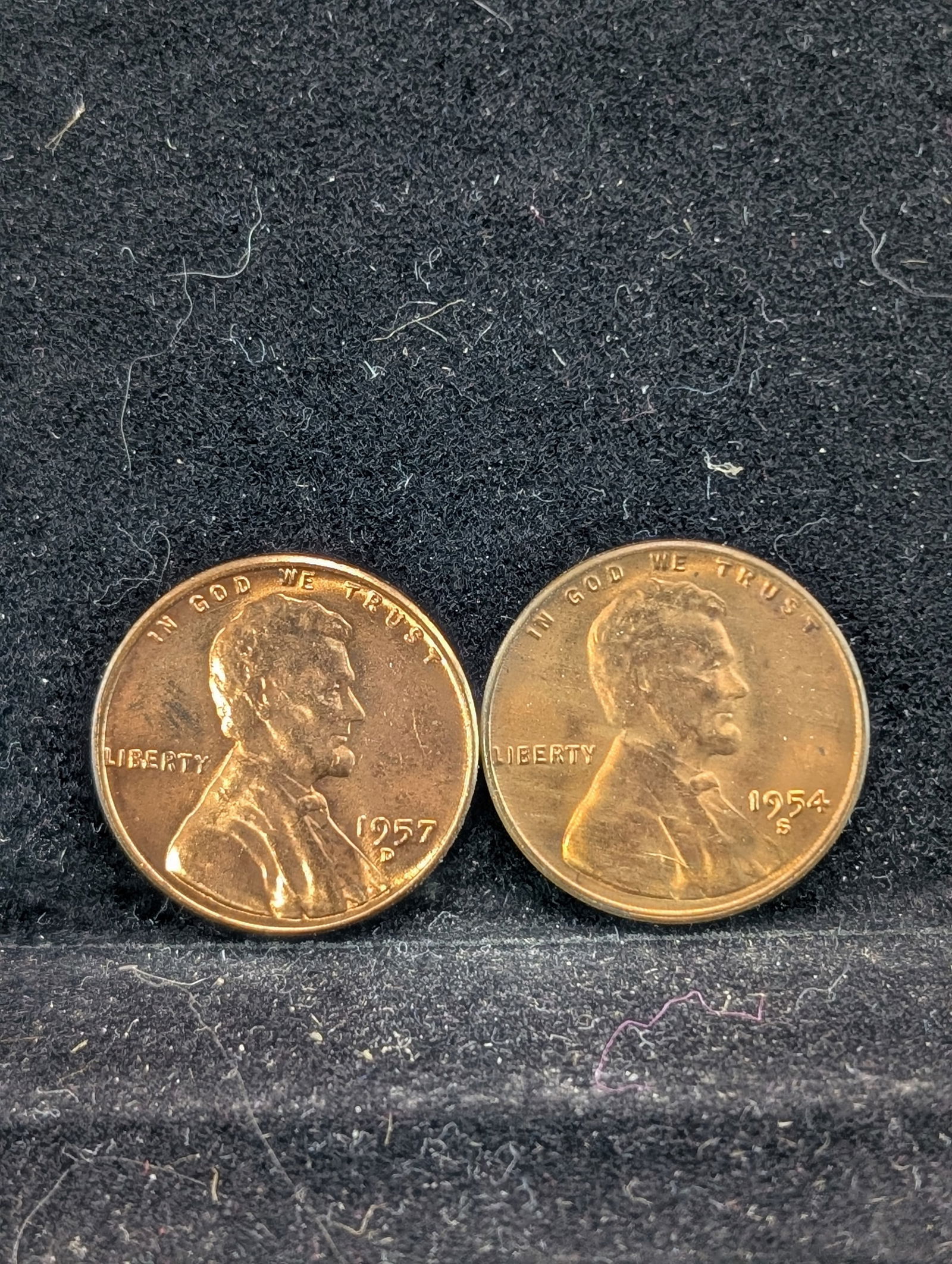 1954-S & 1957-D Lincoln Wheat Cents, Red UNC. (1 of 2)