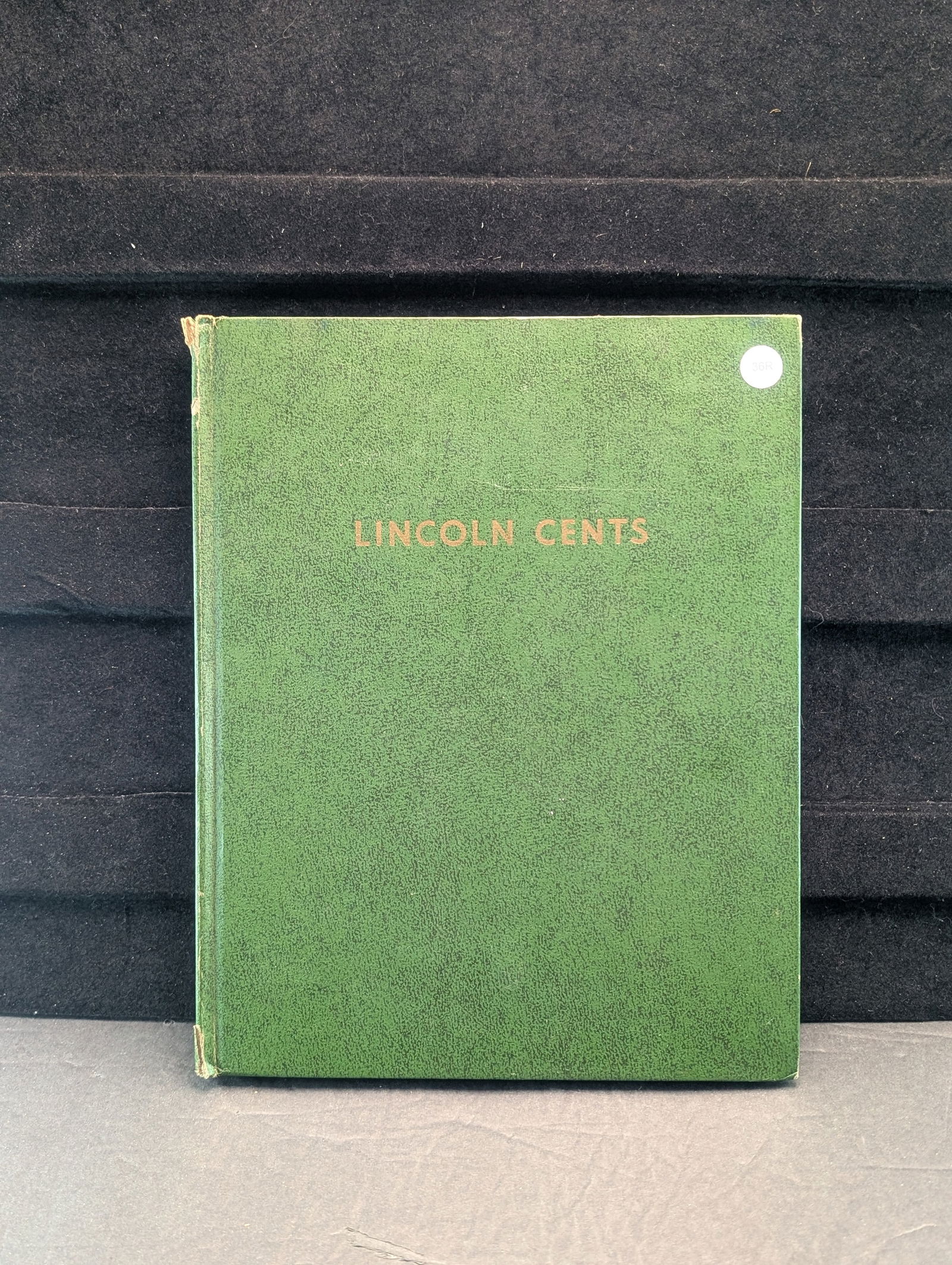 1909-1965 Lincoln Head Wheat/Memorial Cents 138-Coin Starter Set In Whitman Folder. Missing ... (1 of 4)