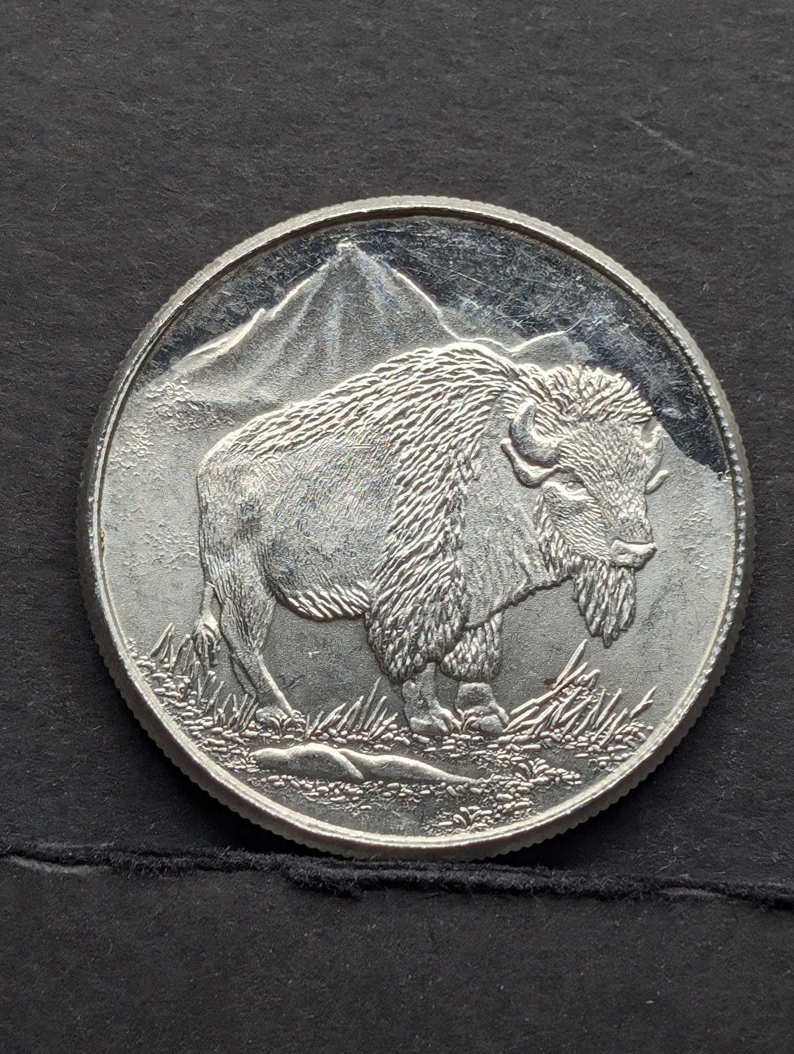1 Oz. .999 FINE SILVER American Buffalo Designed Round (1 of 2)