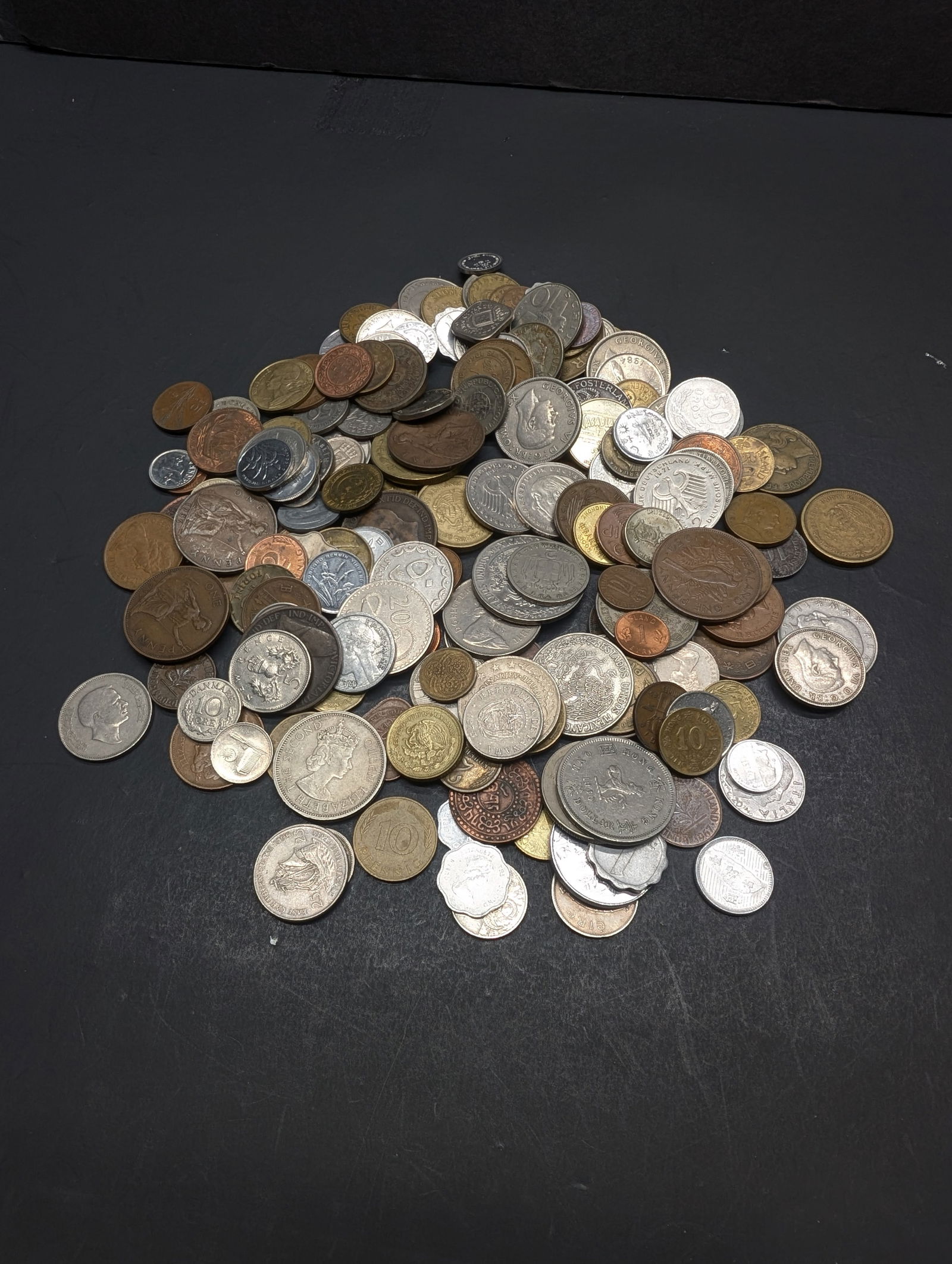 Bag of 2.0 Lbs. of Various Vintage & Modern World Coins (1 of 6)