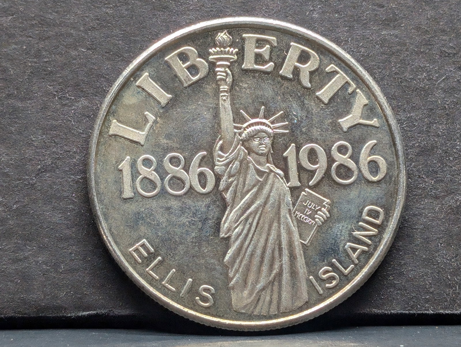 1 Oz. .999 FINE SILVER Liberty Ellis Island Designed Round: 1 Oz. .999 FINE SILVER Liberty Ellis Island Designed Round