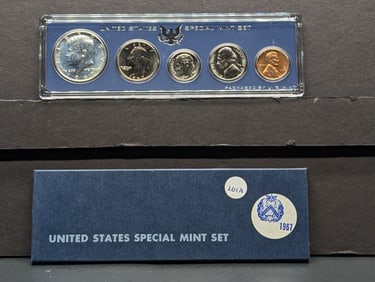 1967 Special Mint Sett in great box. Coins are Proof Like.