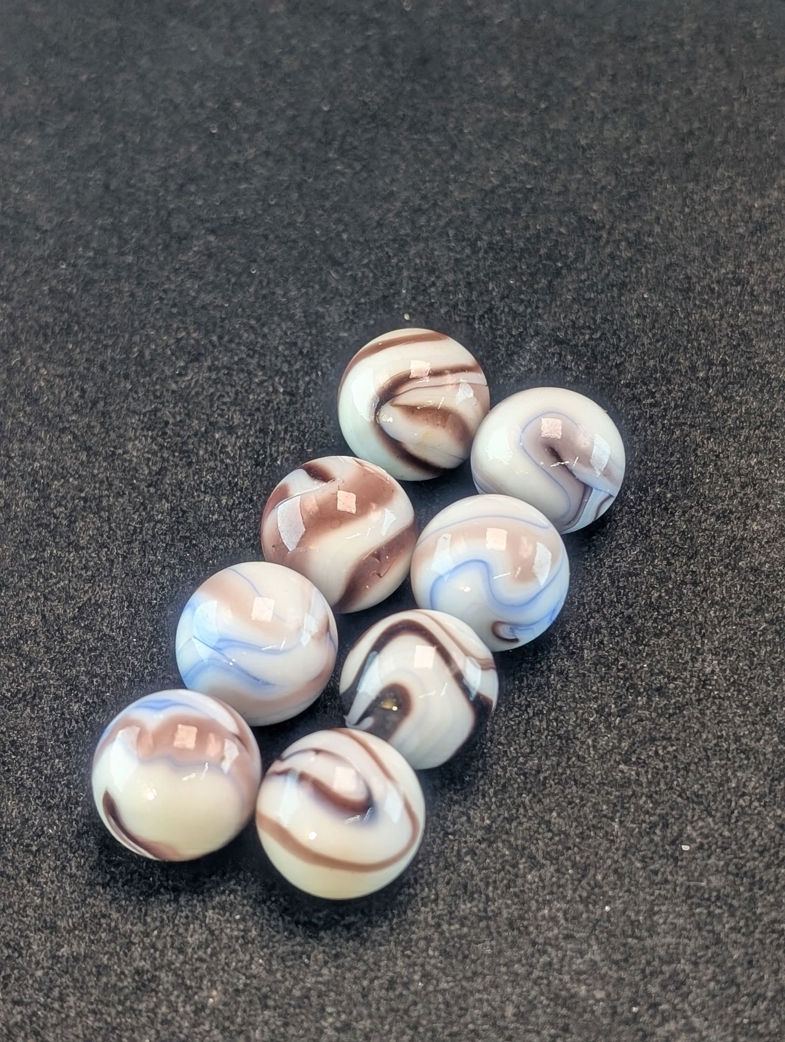 8- Akro Agates, Brown Blue Swirls; Mint (1 of 2)