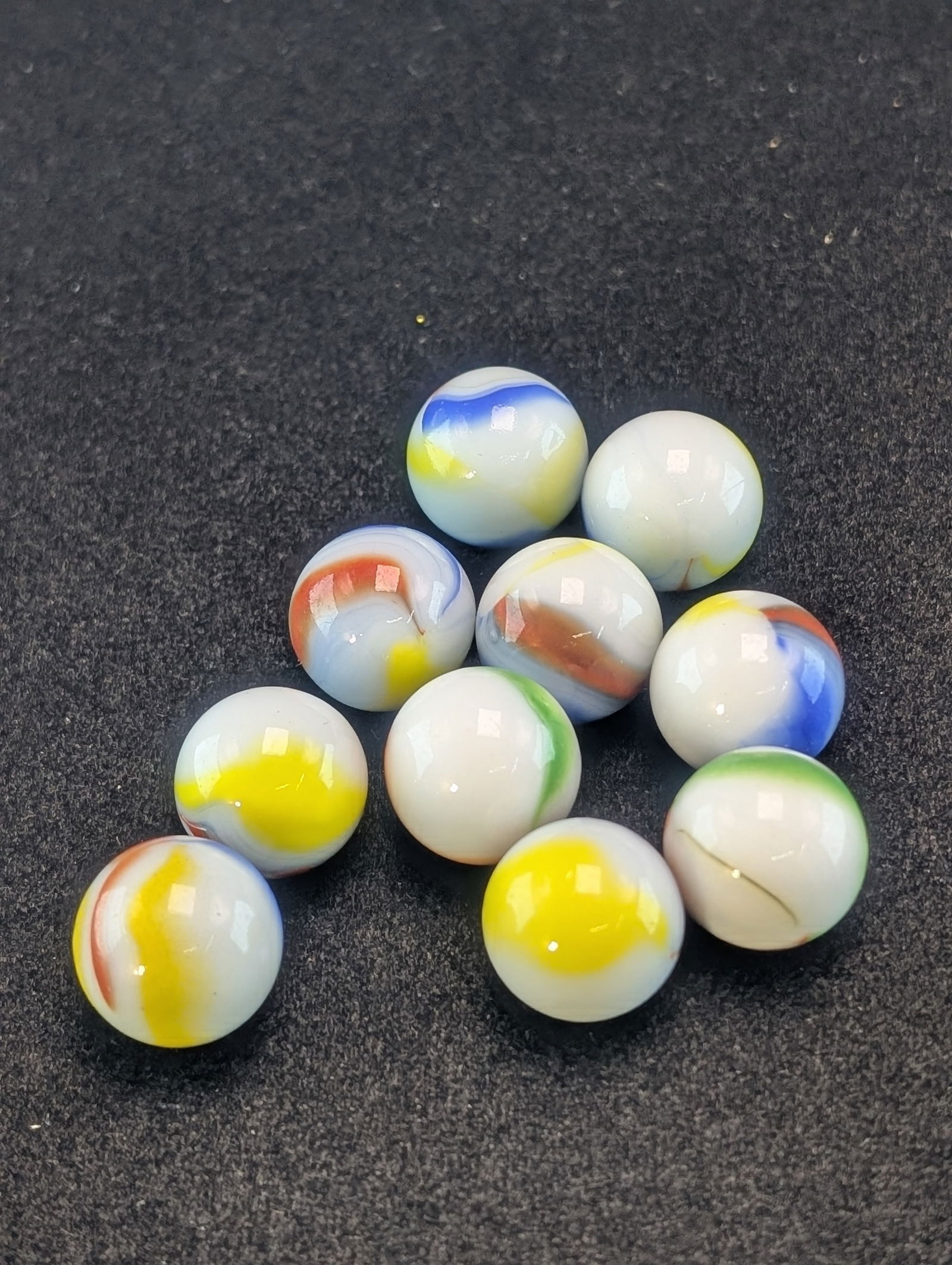 10- Akro Agates, Swirls;  Mint (1 of 2)