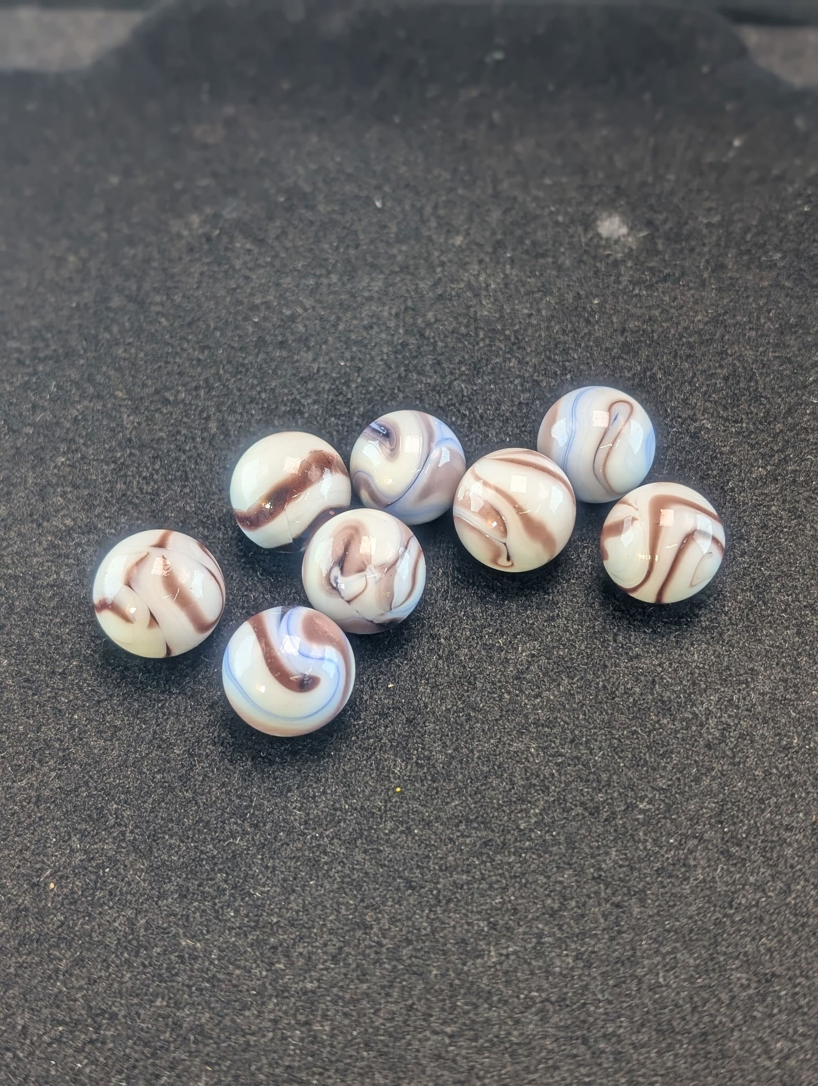 8- Akro Agates, Brown Blue Swirls; Mint (1 of 2)