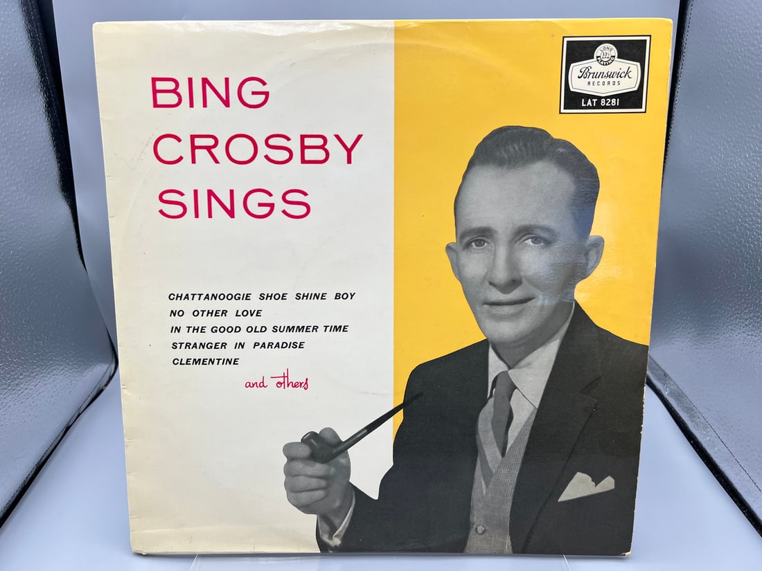 1959 Bing Crosby Sings UK Release Vinyl Album - LAT.8281: 1959 Bing Crosby Sings UK Release Vinyl Album - LAT.8281 - Records have not been tested by the auction house for play quality. All items are sold as is.