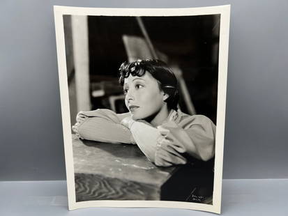 1935 MGM Escapade Original 8x10 Publicity Movie Still - 834-45 - Luise Rainer: 1935 MGM Escapade Original 8x10 Publicity Movie Still - 834-45 - Luise Rainer