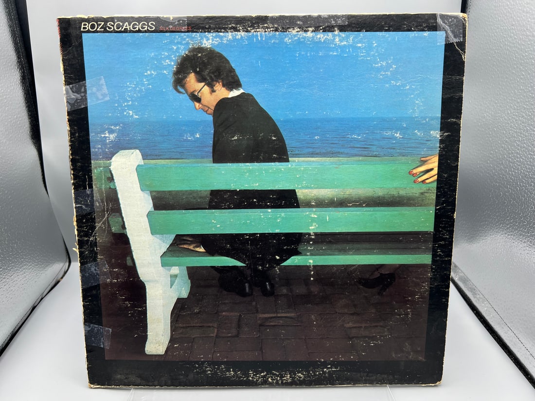 1976 Boz Scraggs Silk Degrees Vinyl Album - PC 33920: 1976 Boz Scraggs Silk Degrees Vinyl Album - PC 33920- Records have not been tested by the auction house for play quality. All items are sold as is.