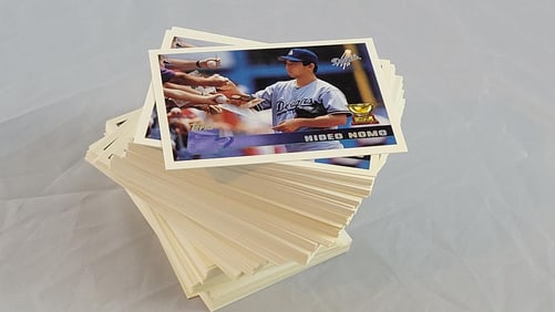 Lot of (200) 1996 Topps Hideo Nomo Rookie Cup Cards