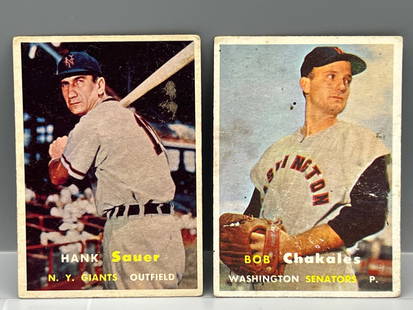 1957 Topps Hank Sauer #197 & Bob Chakales #261: 1957 Topps Hank Sauer #197 & Bob Chakales #261