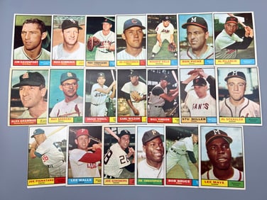 Lot of (20) 1961 Topps Baseball Cards - Varying Conditions
