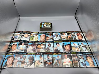 (Lot Of 100) - 1971 Topps Baseball Singles - No Duplicates - Sharp