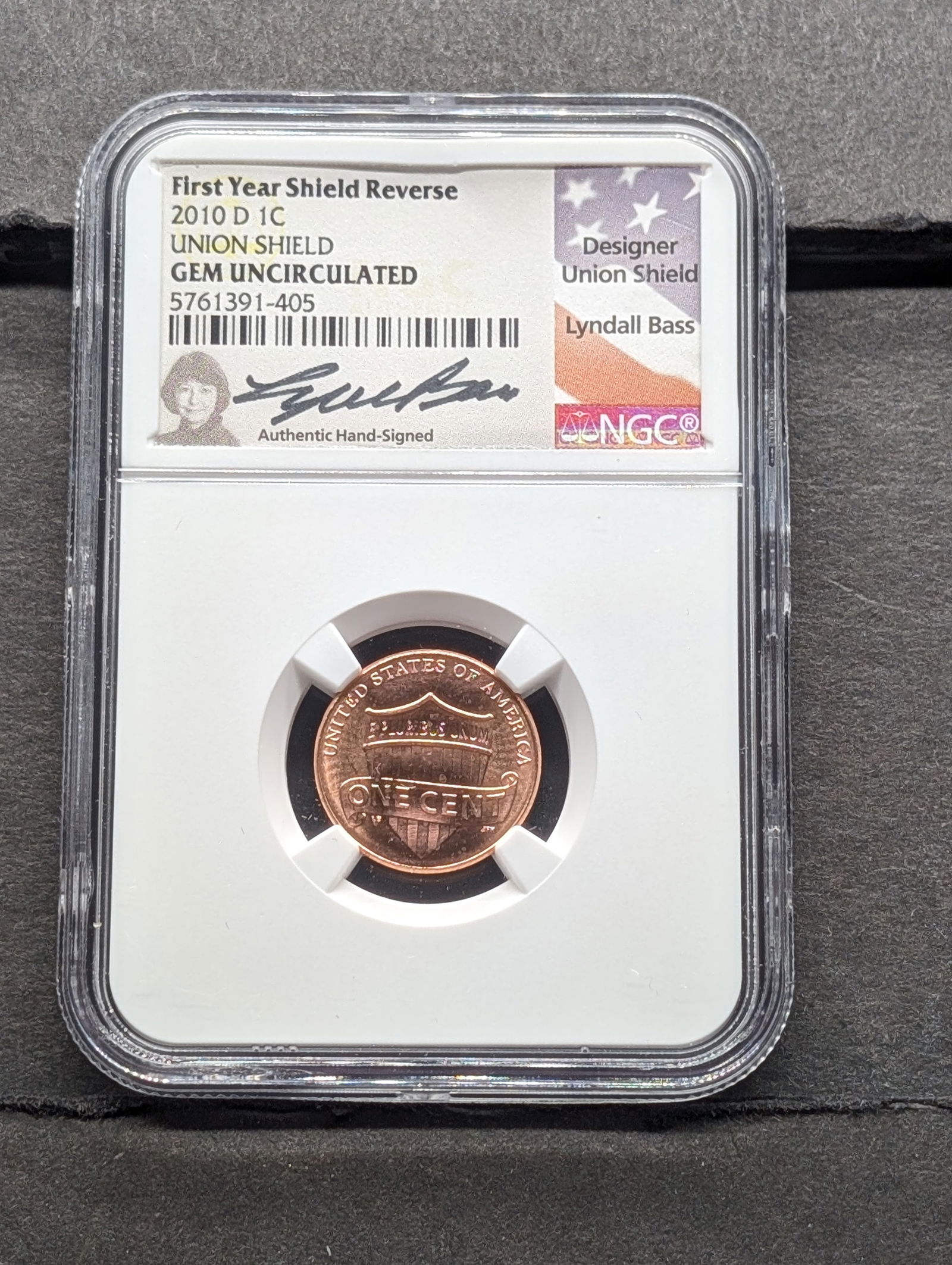 2010-D Lincoln Union Shield Cent - NGC GEM UNC *First Year Shield Reverse* w/ Designer Signature (1 of 3)