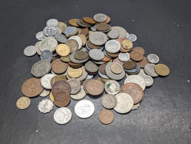 Bag of 1.4 Lbs.. of Various Vintage & Modern World Coins