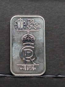 1 Oz. 999.9 Fine SILVER The Royal Mint Designed Art Bar