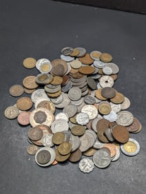 Bag of 1.5 Lbs.. of Various Vintage & Modern World Coins