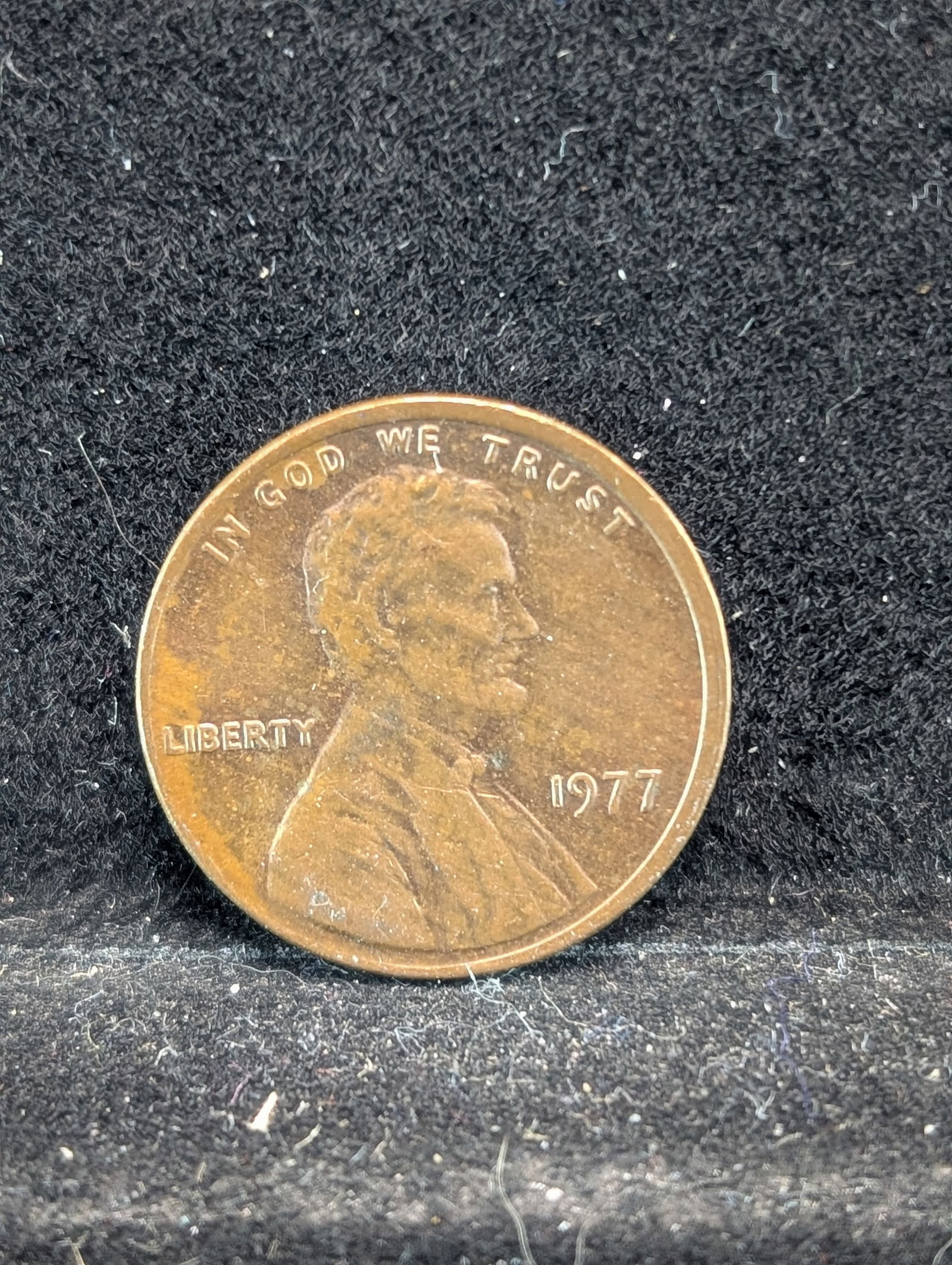 1977 (Rim Error, Off Center-Left Side) Lincoln Penny (1 of 2)