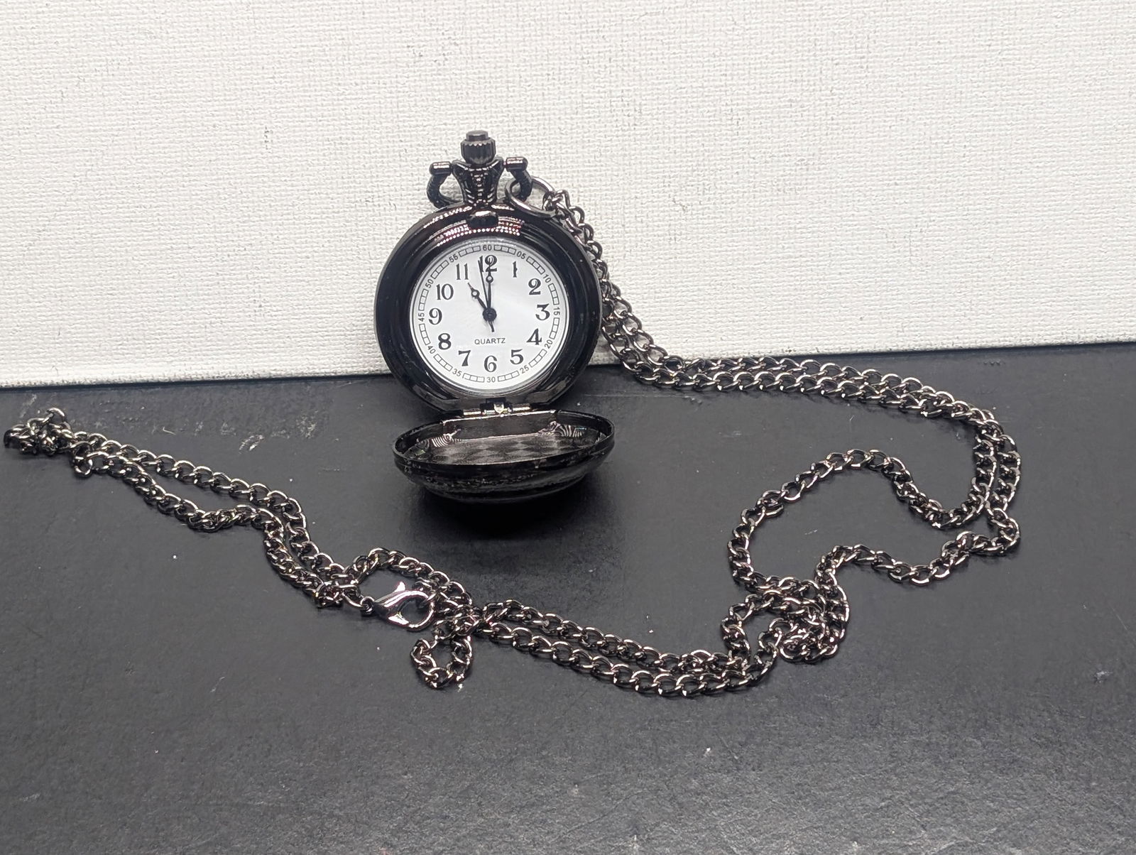 Donald Trump Patriotic Pocket Watch w/Chain. Working (1 of 7)