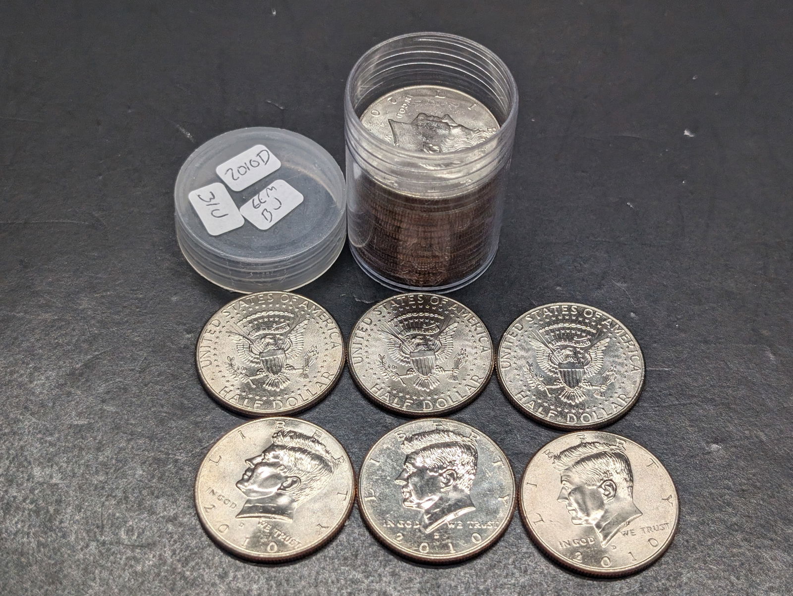 Full Tube of 2010-D Kennedy Half Dollars. All GEM BU Coins. Market Review is $8 per coin in MS 65. (1 of 3)
