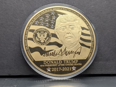 2017 Donald Trump Gold Plated Commemorative Medal w/Star -Swarovski Crystals