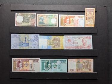 10 Foreign (Crisp/Unc) Notes, Great Art!