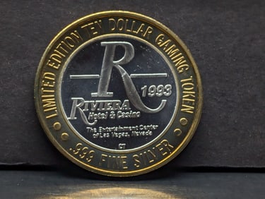 Limited Edition .999 FINE SILVER Center Riviera Casino $10 Gaming Token in Capsule