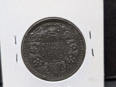 1942 British India .500 Silver Rupee. XF. Half Dollar Size. Attractive