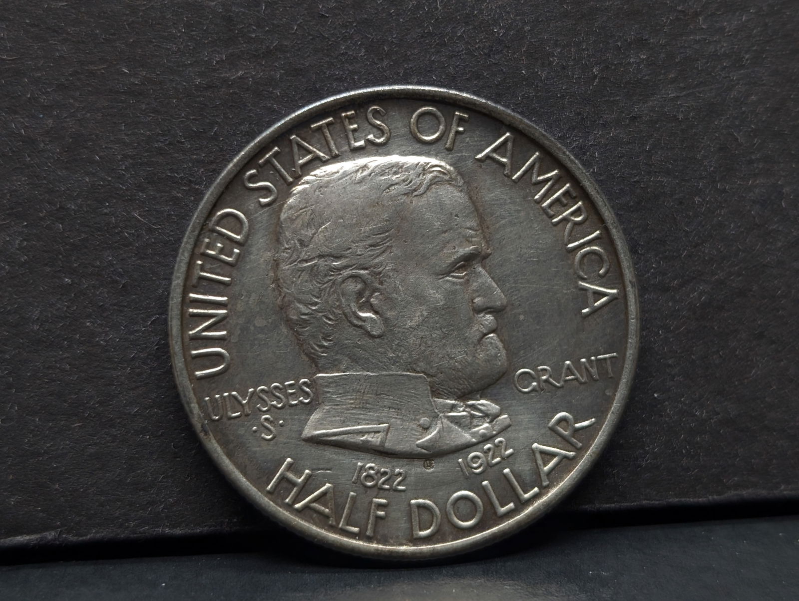 1922 Classic Commemorative Grant Half Dollar. (1 of 3)