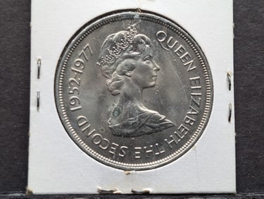 1977 Guernsey 25 Pence CN UNC