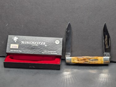 1988 WINCHESTER WIN15 #2913 1/2 Stag Two Blade Pocket Knife w/ Box never used or carried USA