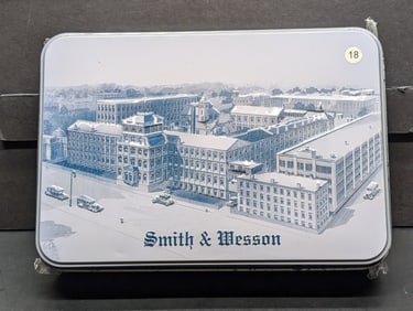 Smith and Wesson 2007 155th Anniversary Commemorative Tin SW155B Bullseye Double Lock Back Pocket