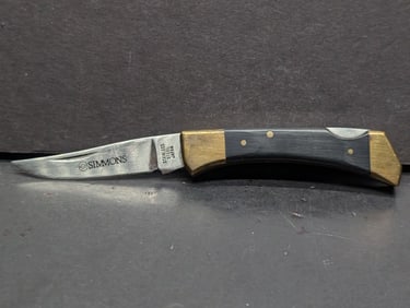 Simmons Pocket Knife one blade, Japanese steel, very sharp, excellent used condition