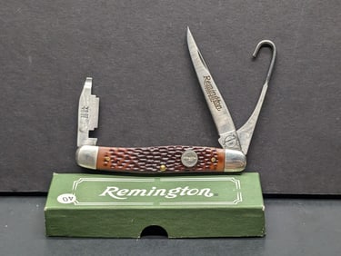 Remington UMC Pocket Knife R-1 Upland Bird, With Three Blades Bird Hook and 12 & 20 Ga Choke Tool